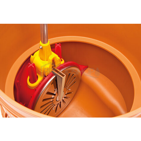 Schéma zapojení: Šachtové dno DN 315 má zpětnou klapku a 2 vstupy DN 160. Na stoupací potrubí použijte hladkou troubu ø 315.2